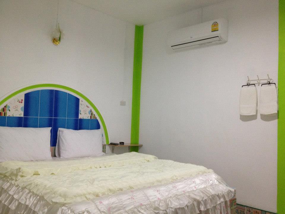 Jidapha Rooms Khlong Thom Exterior foto